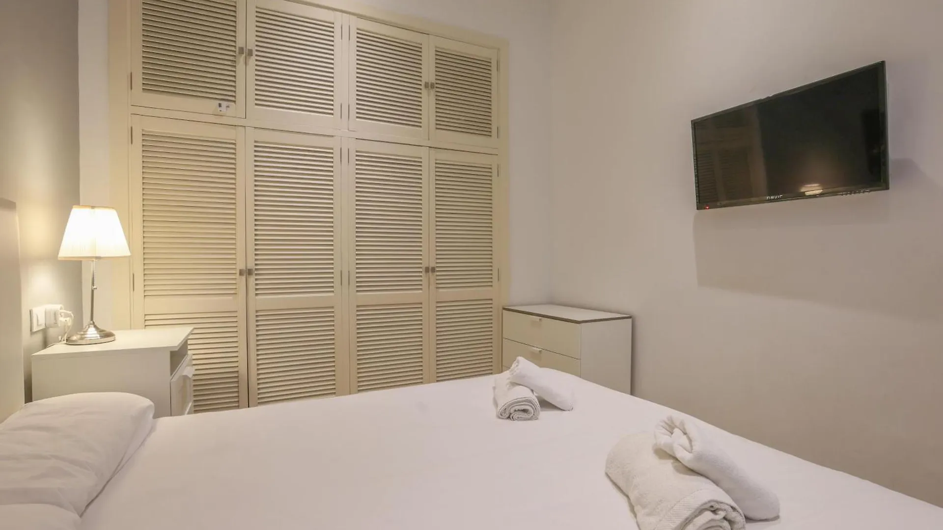 Patio De La Cartuja - 2 Pax Apartment Seville