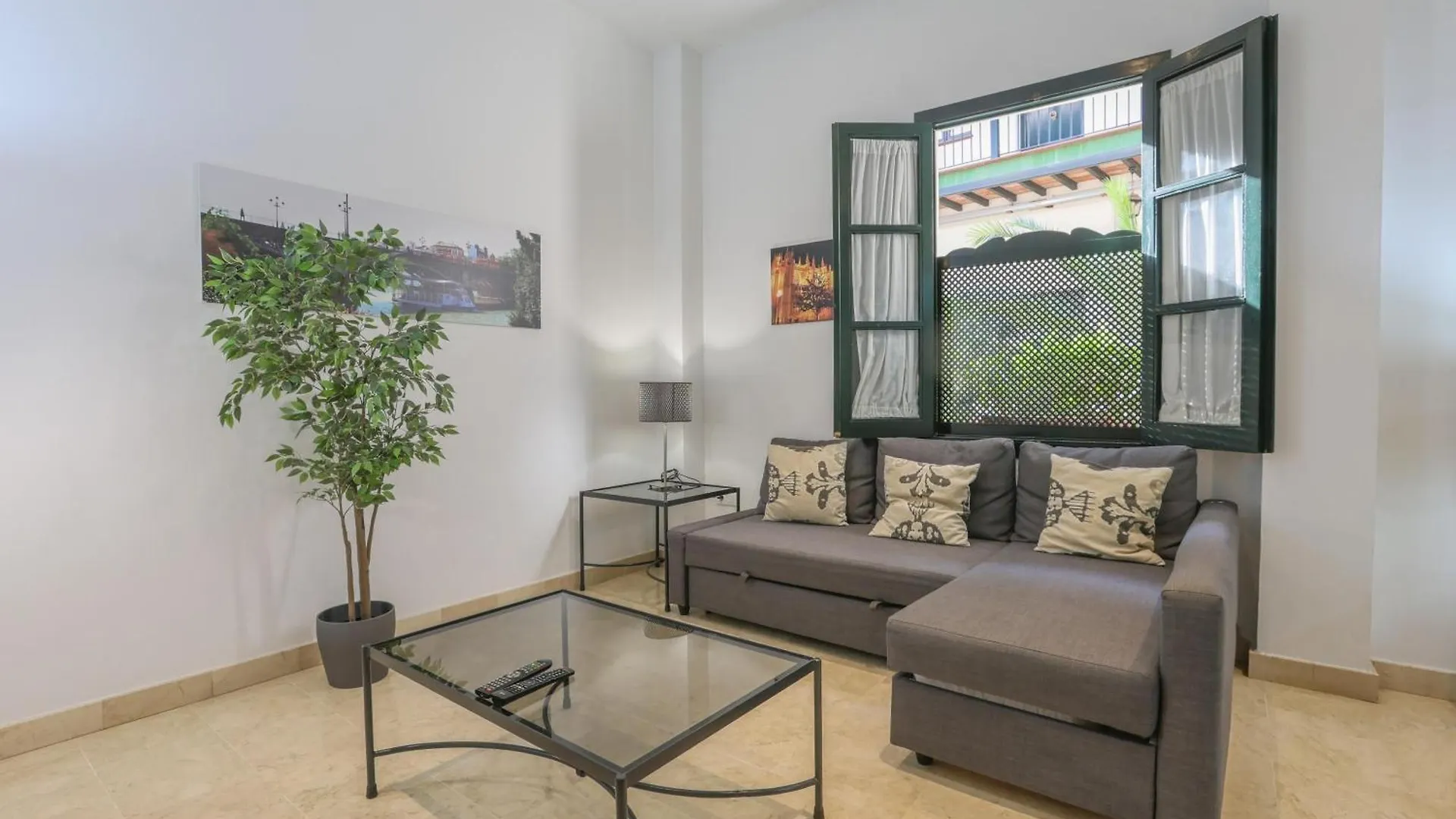 Patio De La Cartuja - 2 Pax Apartment Seville