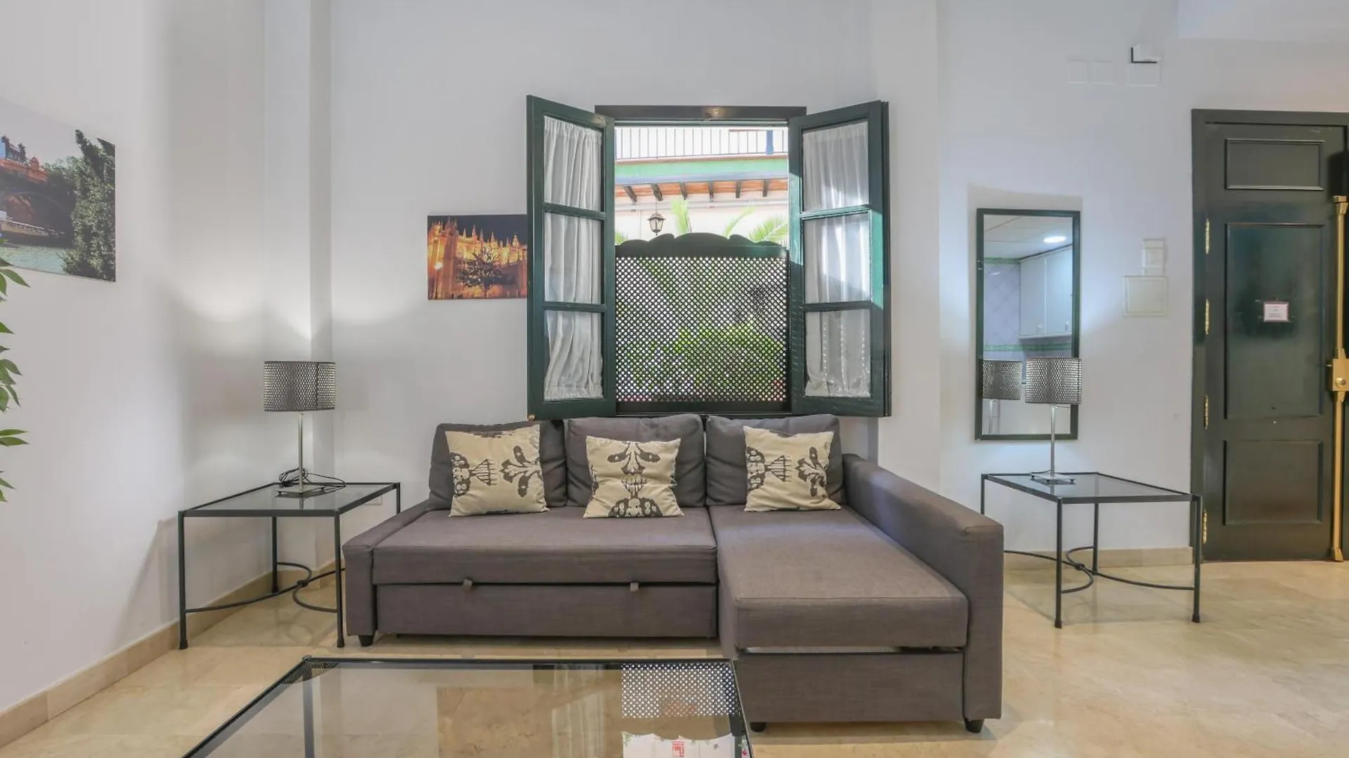 Patio De La Cartuja - 2 Pax Apartment Seville
