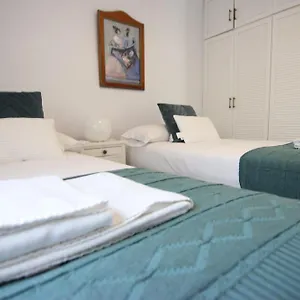 Apartamento Rentalsevilla Espacioso Apartamento En La Alameda De Hercules Con Parking, Sevilha